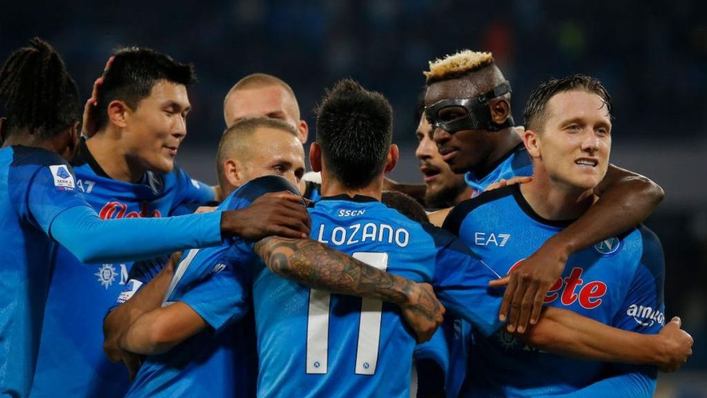 Napoli Mencapai Semifinal: Kisah Kejutan di Kompetisi Sepak Bola Eropa